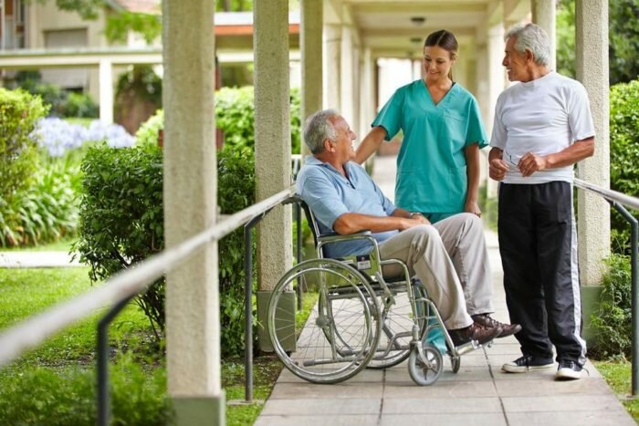 Социальное обслуживание инвалидов и лиц пожилого возраста