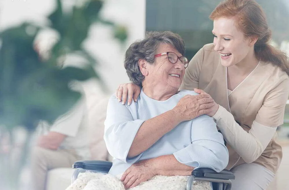 Работа и образование пожилых людей: важность поддержки и доверия