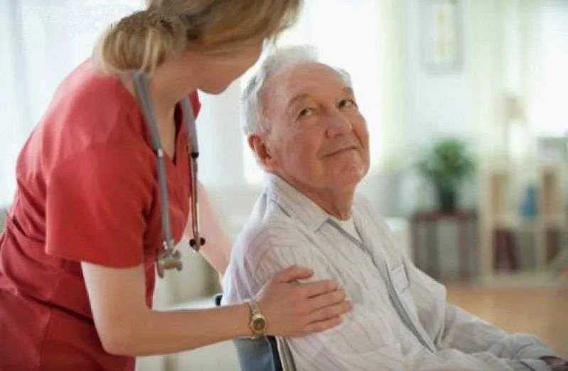 Деменция и альцгеймер: как определить их симптомы