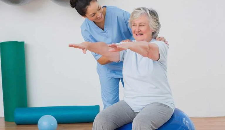 Долговременная уход за пожилыми: забота о здоровье и комфорте