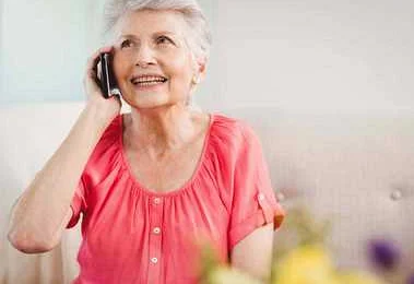Важность общения и социальной активности для пожилых людей